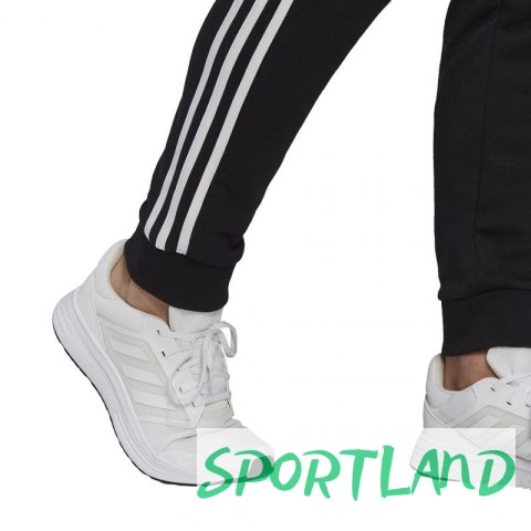 Spodnie adidas Essentials Tapered Cuff 3 Stripes M GK8831 L Spodnie adidas Essentials Tapered Cuff 3 Stripes M GK8831 L