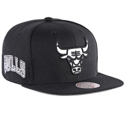 Czapka z daszkiem Mitchell & Ness Snapback NBA Chicago Bulls HS8547-CBUBLCK OSFM