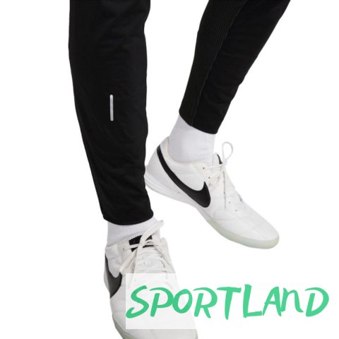 Spodnie Nike Therma-Fit Strike Pant Kwpz Winter Warrior M DC9159 010 S Spodnie Nike Therma-Fit Strike Pant Kwpz Winter Warrior M DC9159 010 S